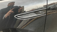 Jaguar E-Pace 1.5 P300e R-Dynamic Black 5dr Auto Estate